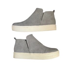 Dolcetta Lyla casual slip on grey perforated platform ankle sneaker shoes size 9